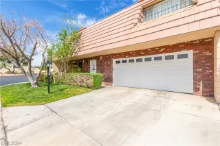 Photo #1: 2569801 Listing