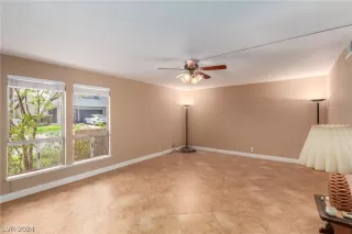 Photo #4: 2569801 Listing