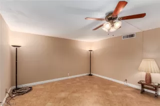 Photo #5: 2569801 Listing