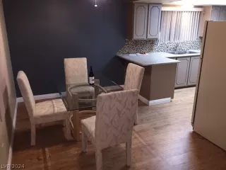 Photo #1: 2569802 Listing