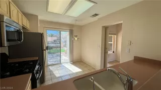 Photo #4: 2569817 Listing 