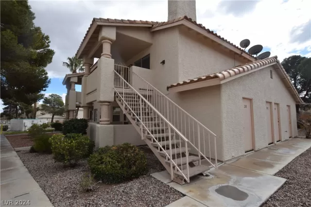 MLS: 2569833 Condo For Sale