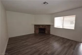 Photo #5: 2569833 Listing