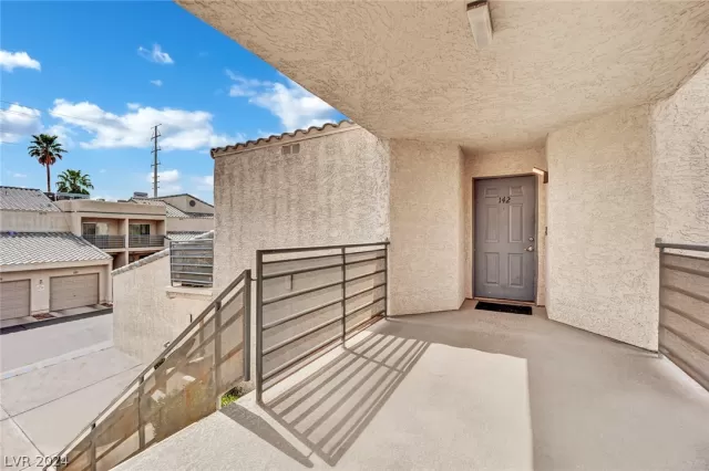 MLS: 2569847 Condo For Sale