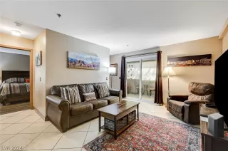 Photo #1: 2569851 Listing 