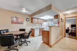 Photo #3: 2569851 Listing 