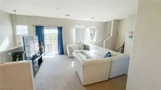 Photo #3: 2569892 Listing 