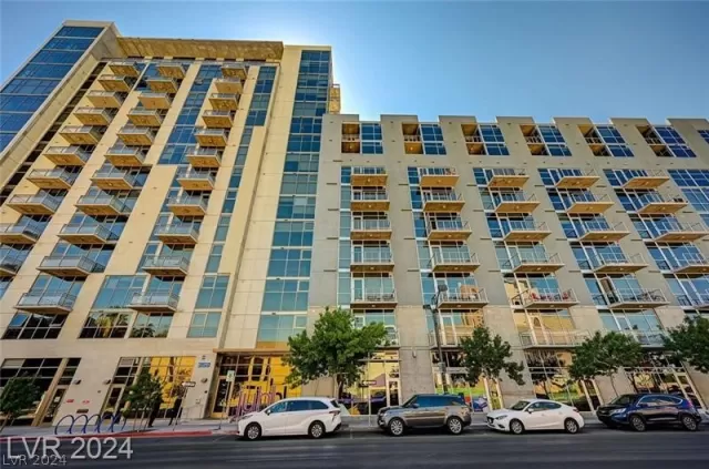 MLS: 2569914 Condo For Sale