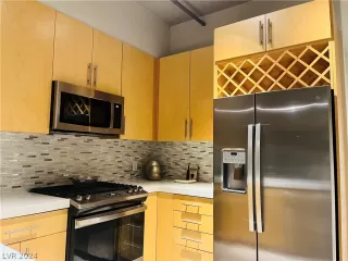 Photo #5: 2569914 Listing 