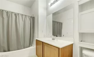 Photo #5: 2569928 Listing