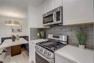 Photo #1: 2569936 Listing