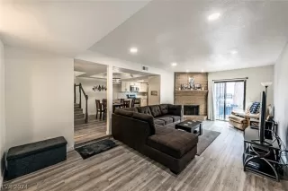 Photo #3: 2569937 Listing