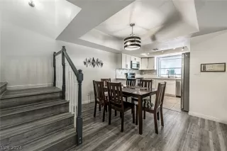 Photo #4: 2569937 Listing