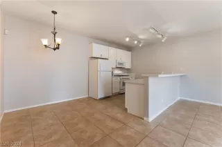 Photo #5: 2569940 Listing 