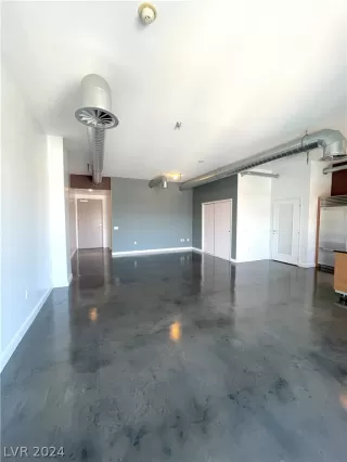 Photo #6: 2569946 Listing 