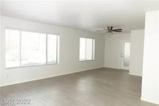 Photo #4: 2569956 Listing