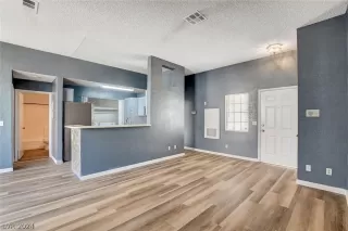 Photo #4: 2570021 Listing