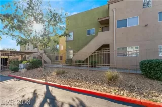 Photo #1: 2570029 Listing 