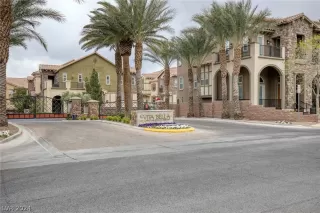 Photo #3: 2570030 Listing 