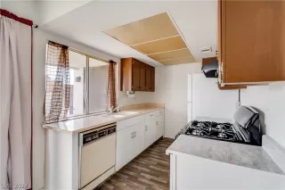 Photo #6: 2570060 Listing 