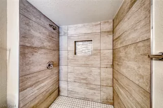 Photo #6: 2570093 Listing 