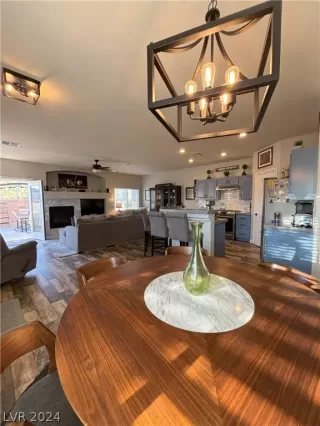 Photo #4: 2570123 Listing