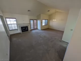 Photo #3: 2570156 Listing