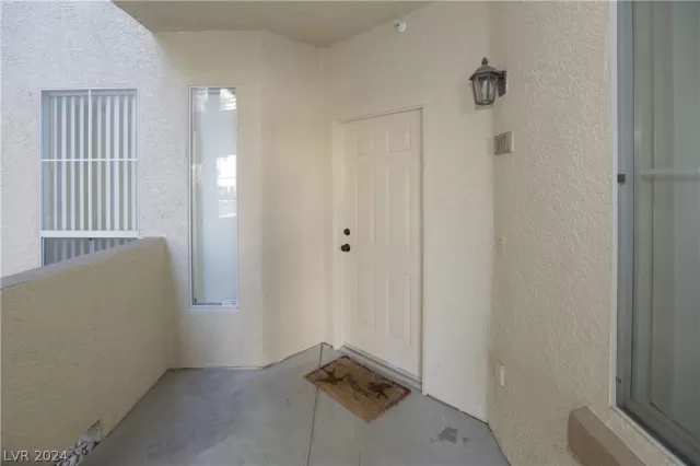 MLS: 2570175 Condo For Sale