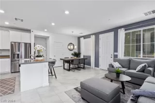 Photo #4: 2570176 Listing 