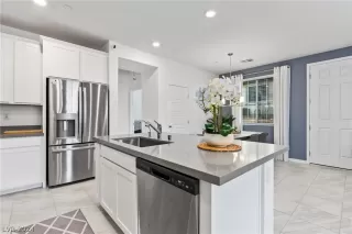 Photo #6: 2570176 Listing 