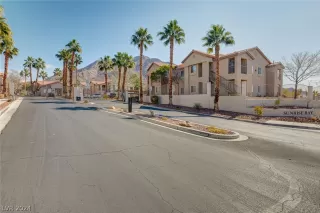 Photo #2: 2570180 Listing 