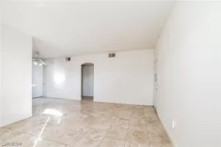 Photo #6: 2570199 Listing 