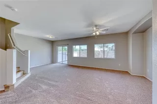 Photo #4: 2570210 Listing