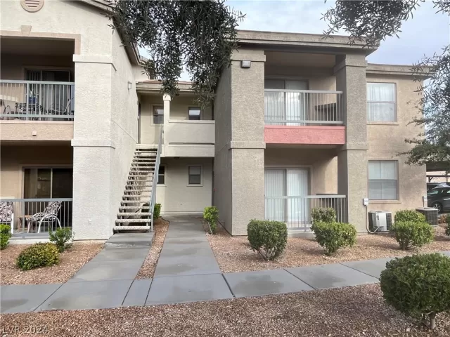 MLS: 2570220 Condo For Sale