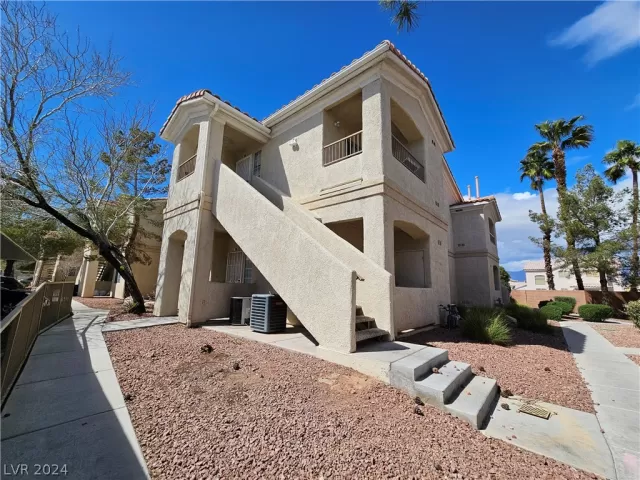 MLS: 2570230 Condo For Sale