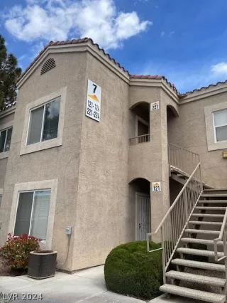 Photo #1: 2570247 Listing 