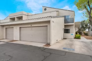 Photo #2: 2570277 Listing