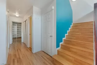 Photo #5: 2570277 Listing