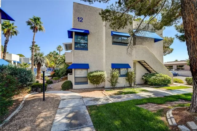 MLS: 2570293 Condo For Sale