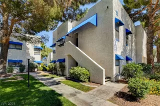 Photo #1: 2570293 Listing