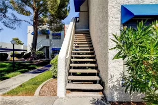 Photo #2: 2570293 Listing