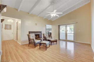 Photo #4: 2570293 Listing