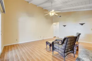 Photo #6: 2570293 Listing