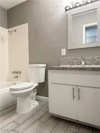 Photo #5: 2570308 Listing 