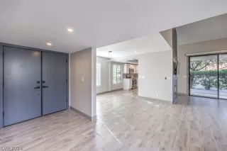 Photo #6: 2570317 Listing