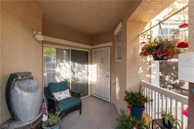 MLS: 2570349 Condo For Sale