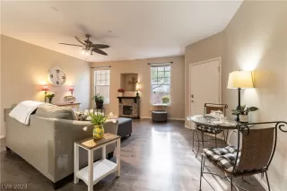 Photo #3: 2570349 Listing