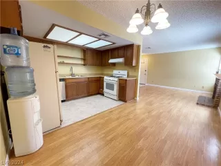 Photo #5: 2570374 Listing 