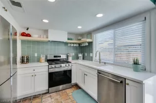 Photo #2: 2570397 Listing 