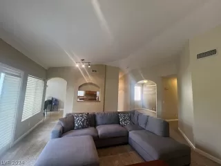 Photo #6: 2570399 Listing 